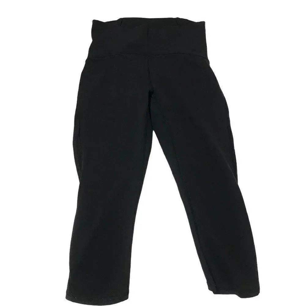 Lululemon Train Times Crop (17").
Black. A404